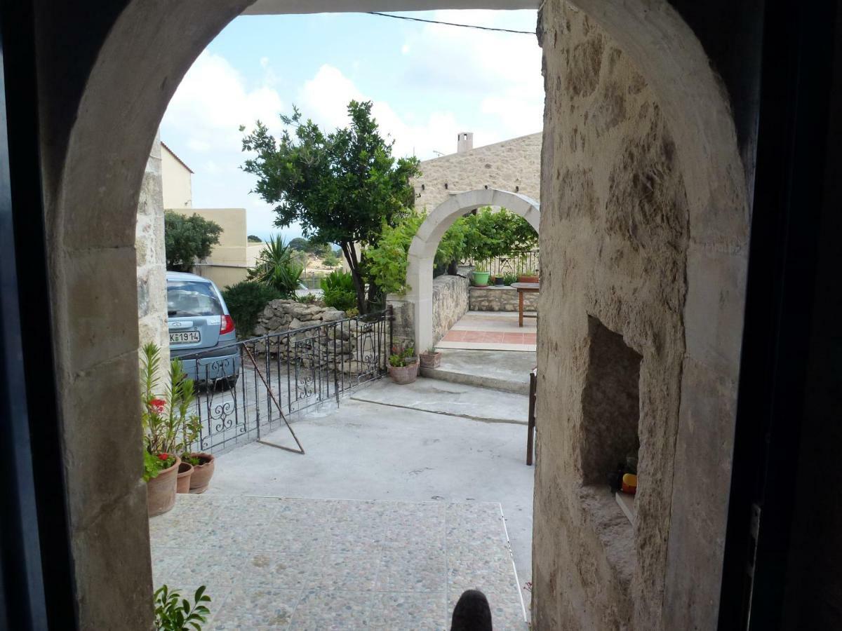 Arches Eleftherna Kültér fotó